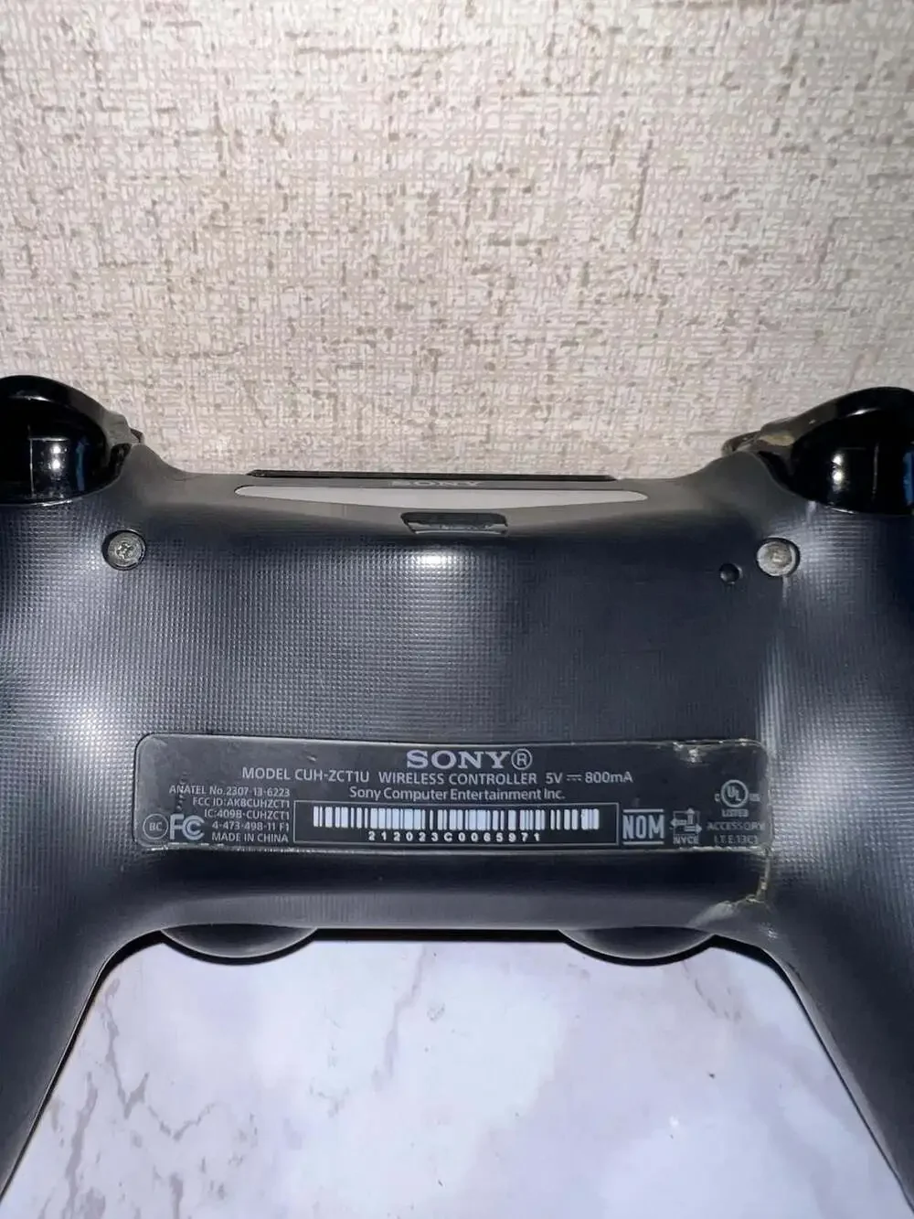 Sony PlayStation 4 DualShock 4 Wireless Controller - Black